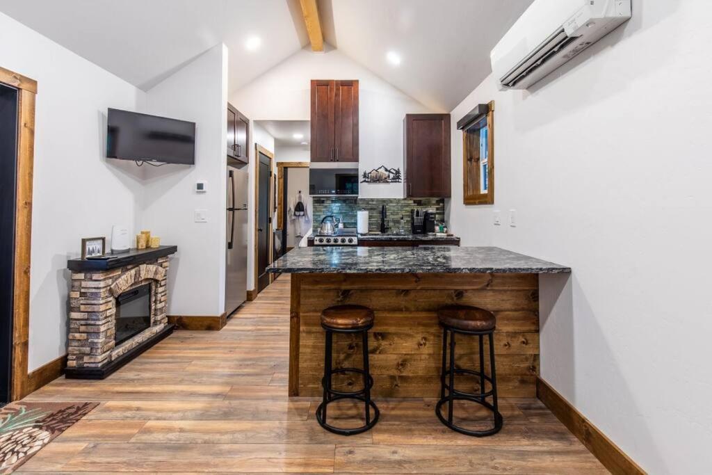 Tall Pines A Cozy 1 Bedroom Tiny Cabin 莱文沃思 外观 照片